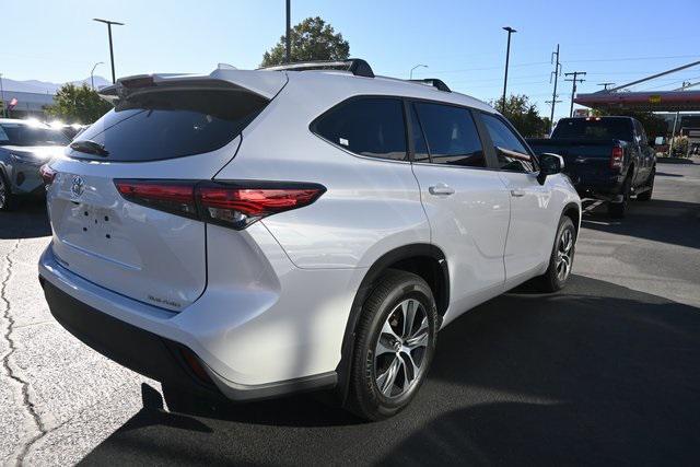 used 2023 Toyota Highlander car, priced at $40,440