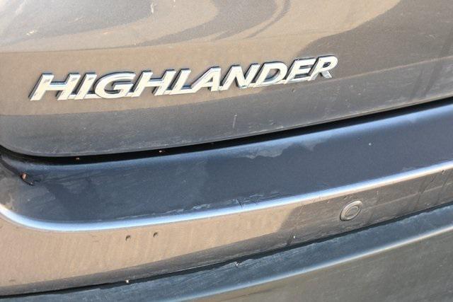 used 2016 Toyota Highlander car, priced at $21,299