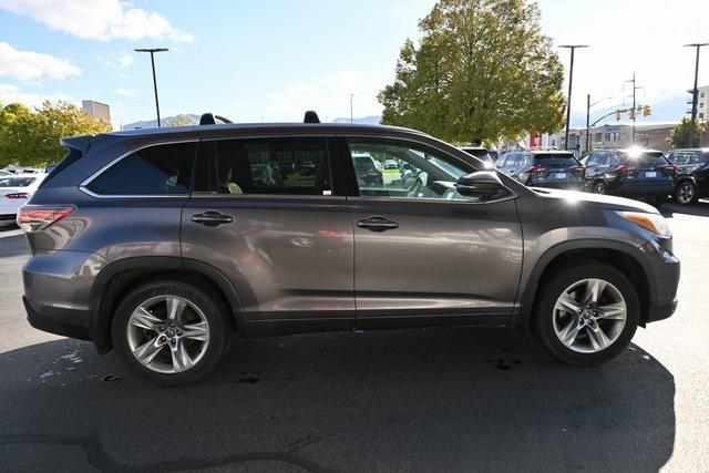 used 2016 Toyota Highlander car, priced at $21,299