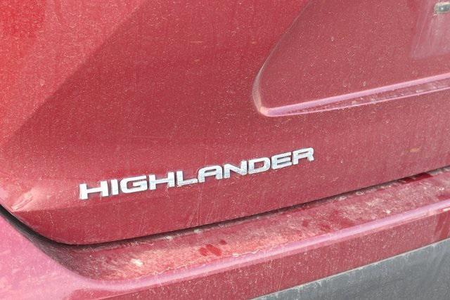 used 2021 Toyota Highlander Hybrid car, priced at $40,113