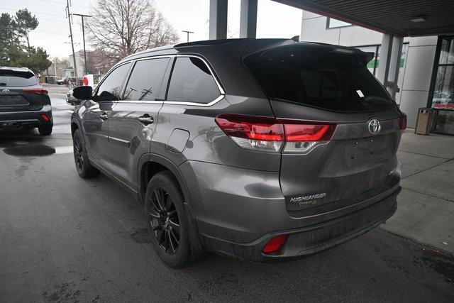 used 2019 Toyota Highlander car, priced at $28,318