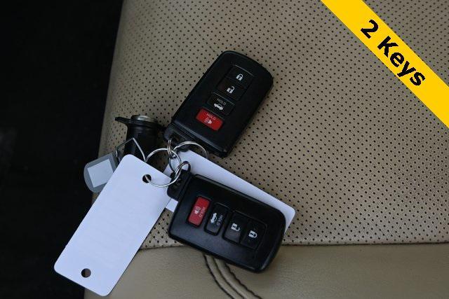 used 2015 Toyota Avalon Hybrid car, priced at $18,283