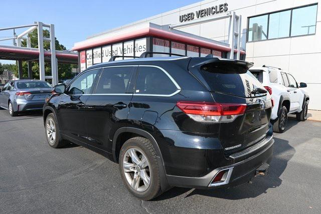 used 2018 Toyota Highlander car, priced at $31,976