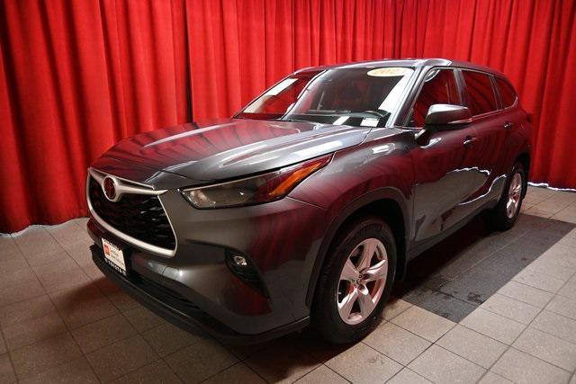 used 2024 Toyota Highlander car, priced at $38,312