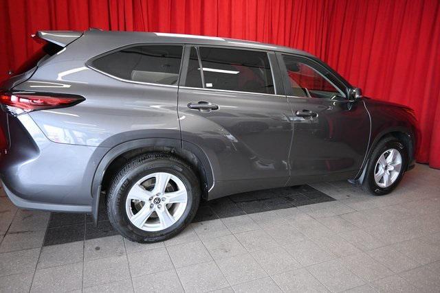 used 2024 Toyota Highlander car, priced at $38,312