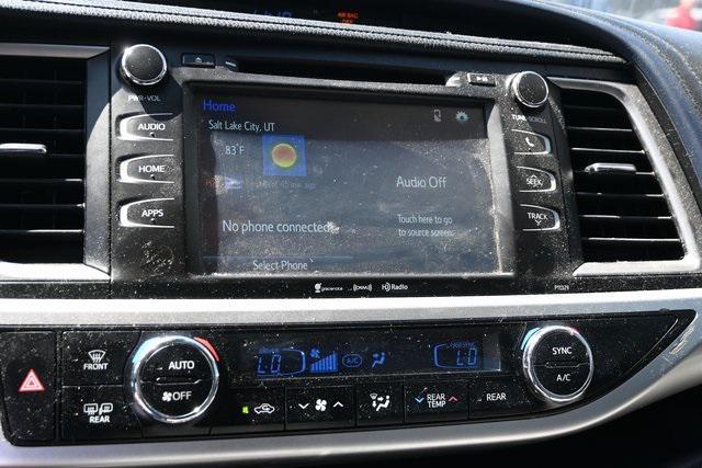 used 2017 Toyota Highlander car, priced at $21,675