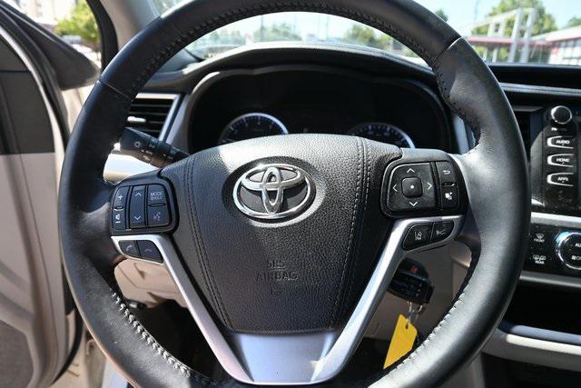 used 2017 Toyota Highlander car, priced at $21,675