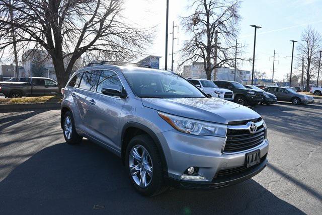 used 2015 Toyota Highlander car, priced at $21,939