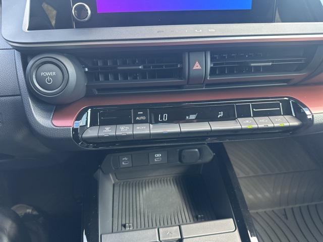 new 2026 Toyota Prius Plug-In Hybrid car, priced at $35,098