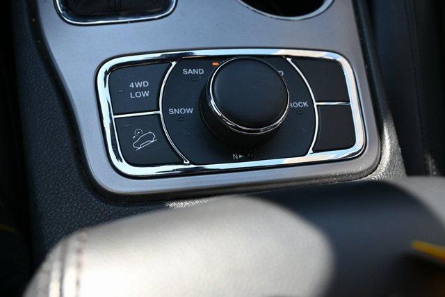 used 2020 Jeep Grand Cherokee car, priced at $21,410