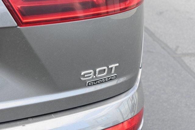 used 2017 Audi Q7 car