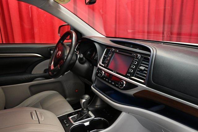 used 2015 Toyota Highlander car, priced at $19,950