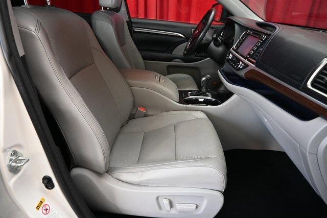 used 2015 Toyota Highlander car, priced at $19,950