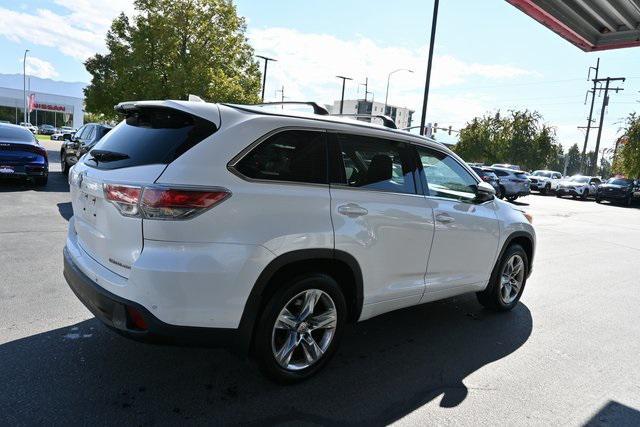 used 2015 Toyota Highlander car, priced at $20,395
