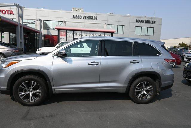 used 2016 Toyota Highlander car, priced at $22,157