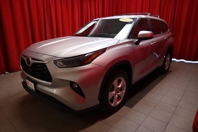 used 2023 Toyota Highlander car, priced at $32,988