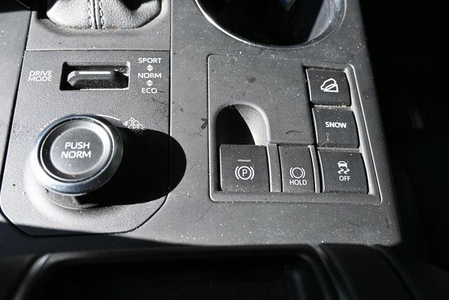 used 2024 Toyota Highlander car, priced at $45,308