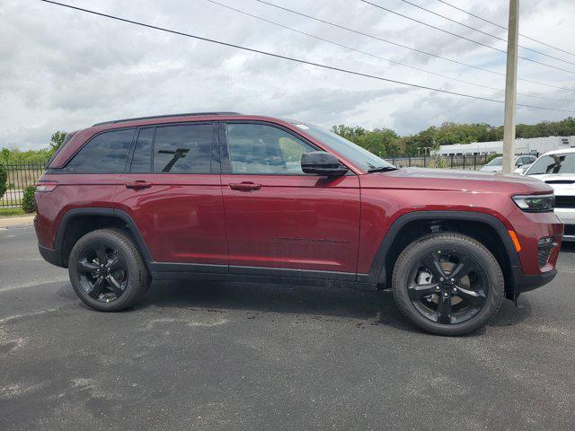 new 2024 Jeep Grand Cherokee car, priced at $49,421