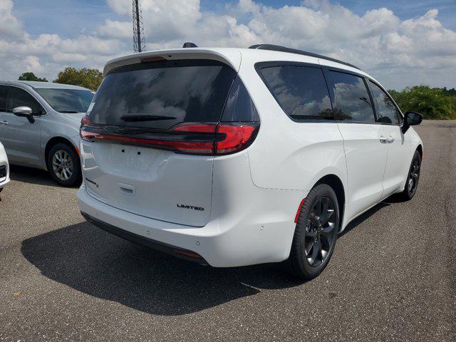 new 2024 Chrysler Pacifica car, priced at $50,922
