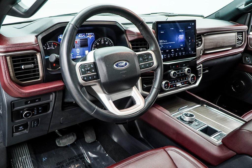 used 2024 Ford Expedition car, priced at $57,900
