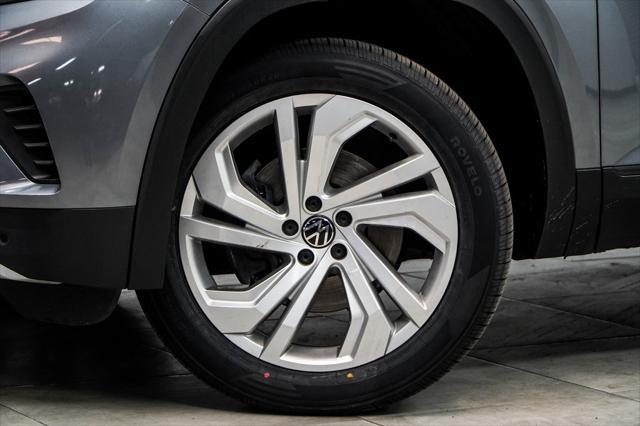 used 2020 Volkswagen Atlas Cross Sport car, priced at $21,998
