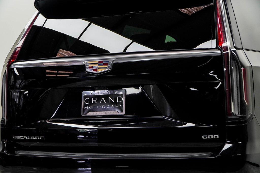 used 2024 Cadillac Escalade car, priced at $71,790
