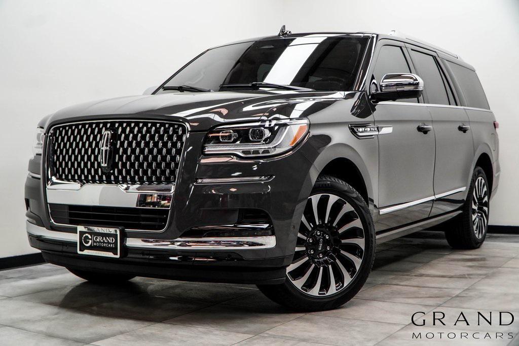 used 2023 Lincoln Navigator car, priced at $71,990
