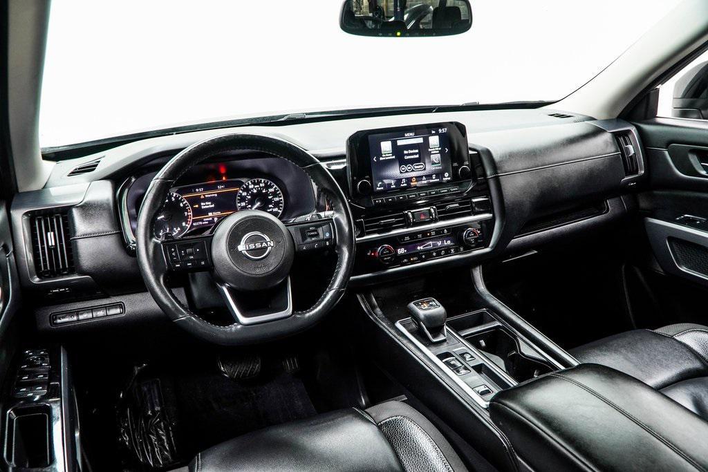 used 2022 Nissan Pathfinder car, priced at $22,290