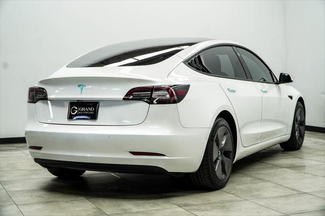 used 2021 Tesla Model 3 car, priced at $25,999