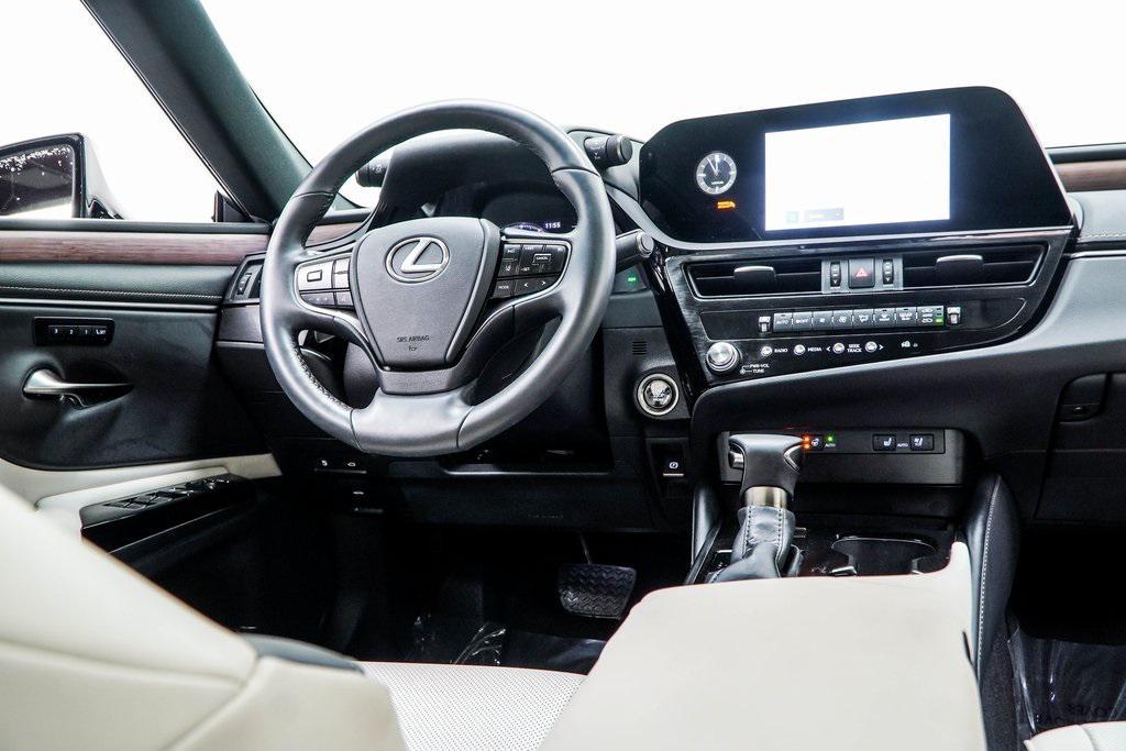 used 2024 Lexus ES 350 car, priced at $38,790