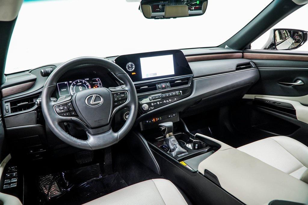 used 2024 Lexus ES 350 car, priced at $38,790