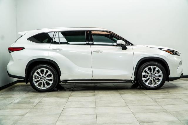 used 2022 Toyota Highlander car, priced at $38,350