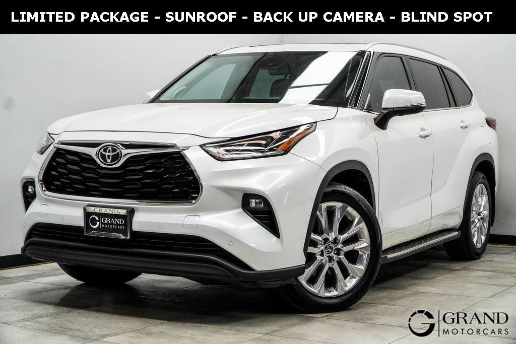 used 2022 Toyota Highlander car, priced at $37,990