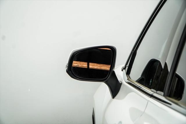 used 2022 Toyota Highlander car, priced at $38,350