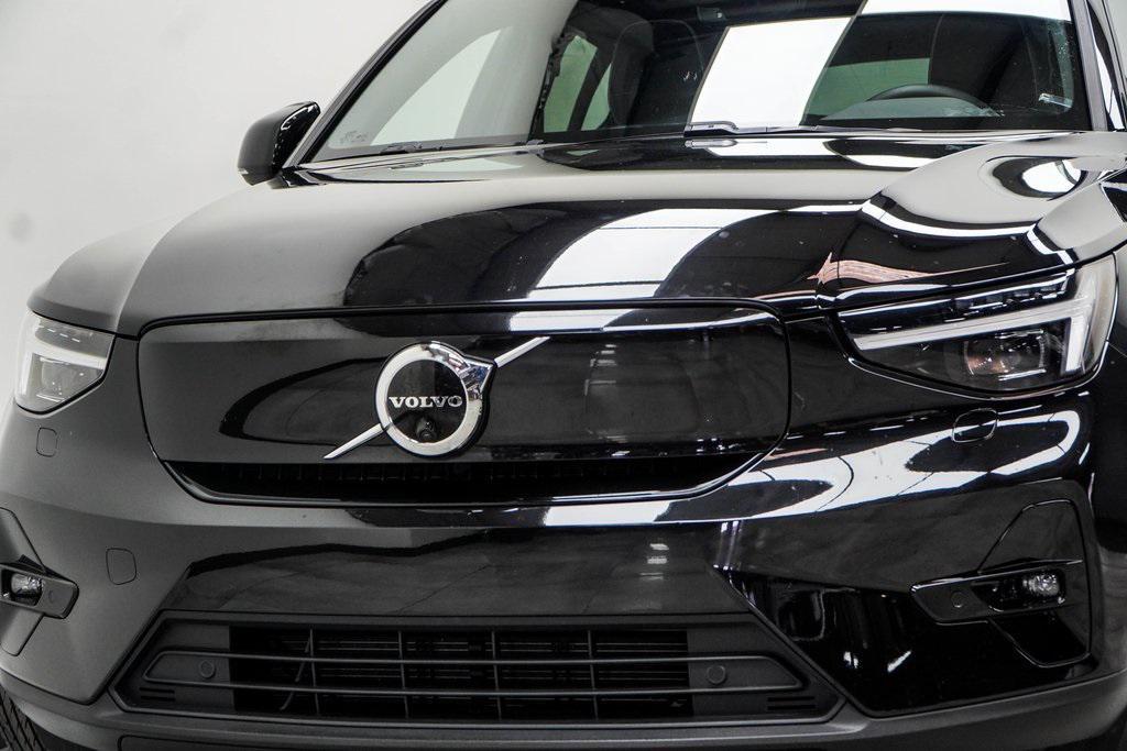 used 2023 Volvo C40 Recharge Pure Electric car, priced at $28,490