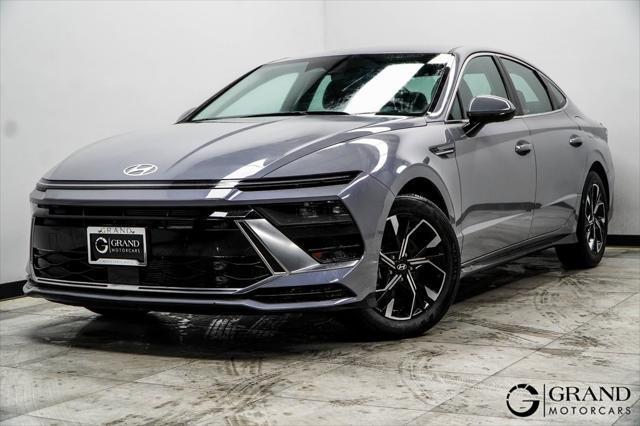 used 2025 Hyundai Sonata car, priced at $26,900