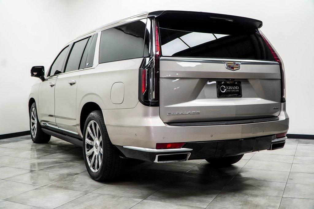 used 2021 Cadillac Escalade ESV car, priced at $60,399