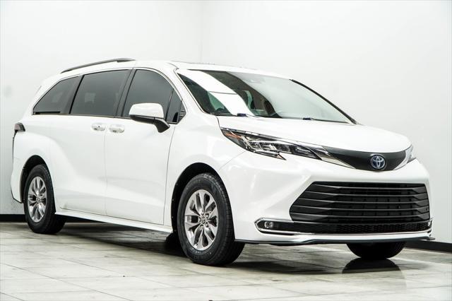 used 2022 Toyota Sienna car, priced at $40,900