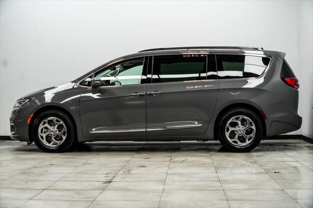 used 2022 Chrysler Pacifica car, priced at $21,142