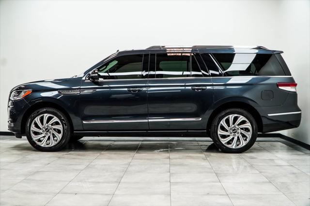 used 2024 Lincoln Navigator car, priced at $86,590