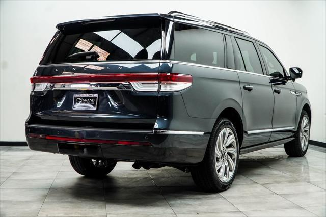 used 2024 Lincoln Navigator car, priced at $86,590