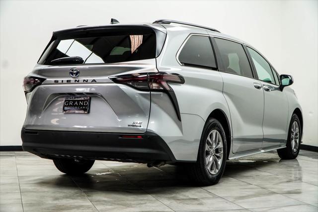 used 2024 Toyota Sienna car, priced at $45,900
