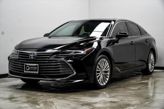 used 2022 Toyota Avalon Hybrid car, priced at $32,900