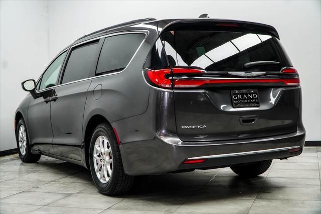 used 2022 Chrysler Pacifica car, priced at $18,500