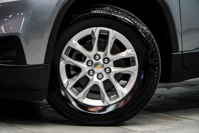 used 2020 Chevrolet Traverse car, priced at $23,511