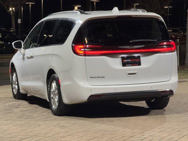 used 2022 Chrysler Pacifica car, priced at $15,700