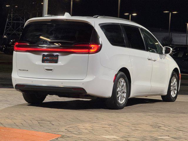 used 2022 Chrysler Pacifica car, priced at $15,700