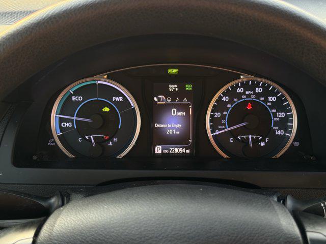 used 2015 Toyota Camry Hybrid car, priced at $6,000