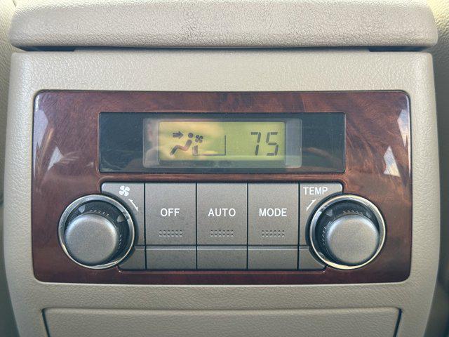 used 2013 Toyota Highlander car, priced at $15,900