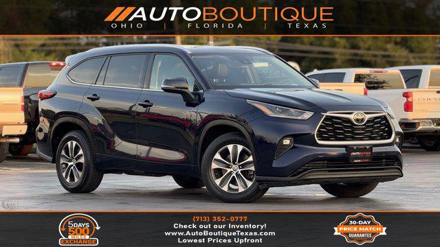 used 2021 Toyota Highlander car, priced at $24,500